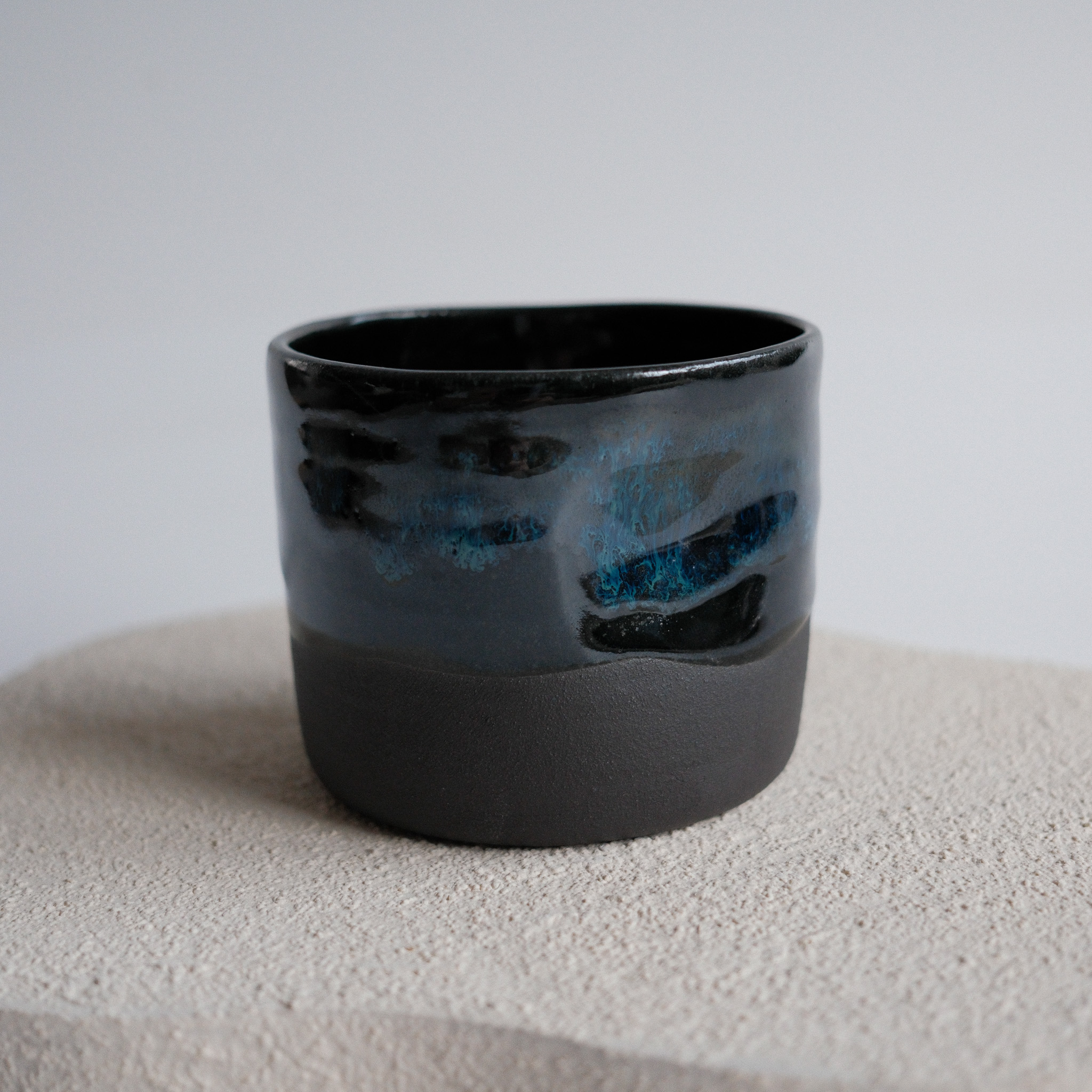 Irregular Black Cup - Starry Night – Bild 2